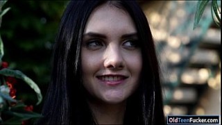 Russian teen Crystal Greenvelle sucking off an old poron video guys cock