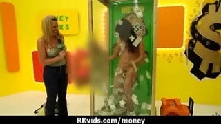 Sexy wild chick gets paid gum xxx to fuck 11